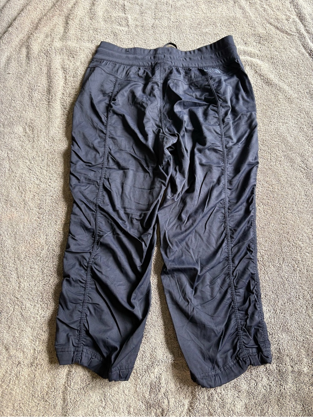 Women’s North Face Aphrodite Navy Drawstring Casual Capri Pants - Picture 8 of 8